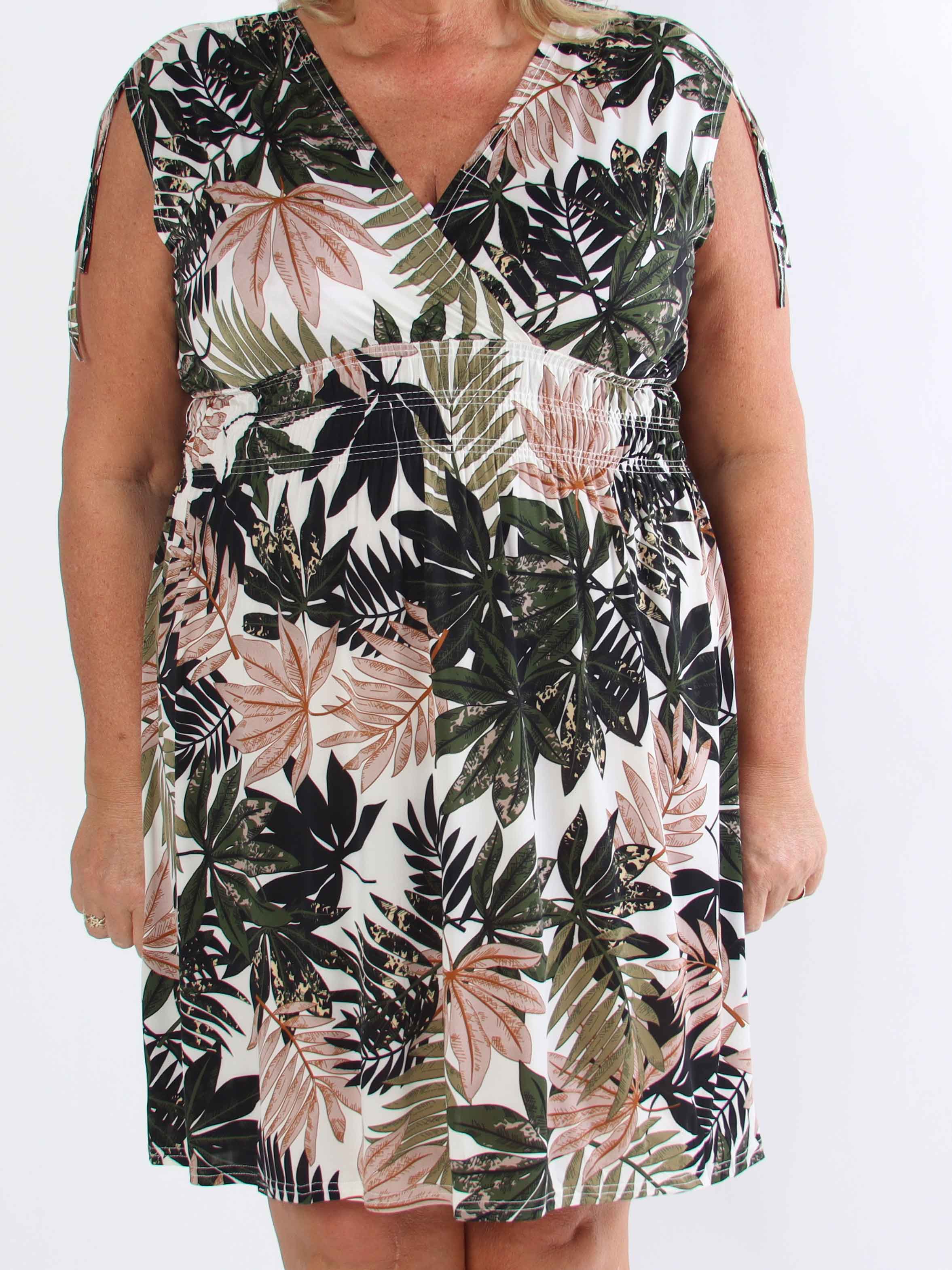 Pams Leaf Short - Kort elastisk plus size kjole i krølfrit stof